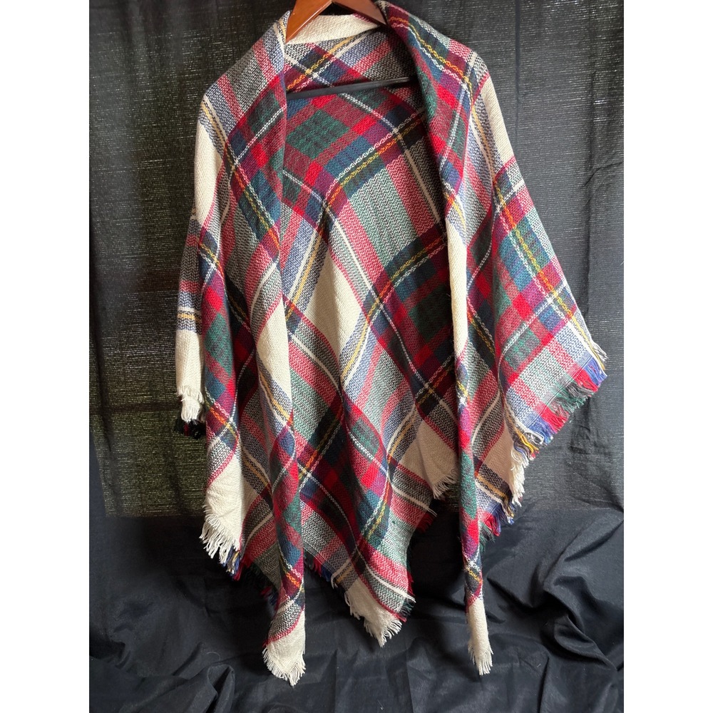 Womens Oversized Plaid Blanket Scarf Multicolor Tartan Woven Frayed Wrap Shawl